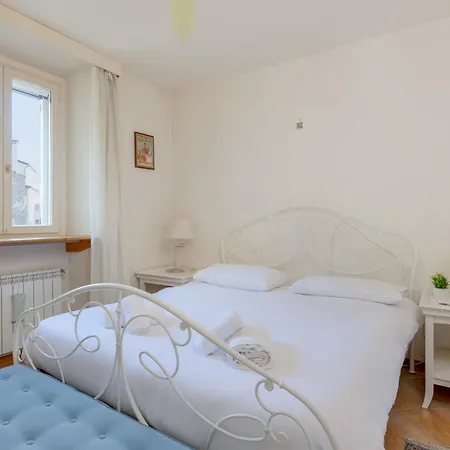 Calvino, In Piazza Unita Con Parcheggio Lejlighed *