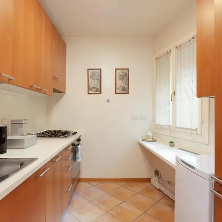 Lejlighed Calvino, In Piazza Unita Con Parcheggio *