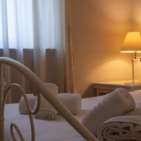 公寓 Calvino, In Piazza Unita Con Parcheggio 的里雅斯特